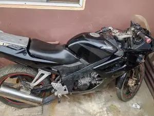 Honda CBX 2022 Black