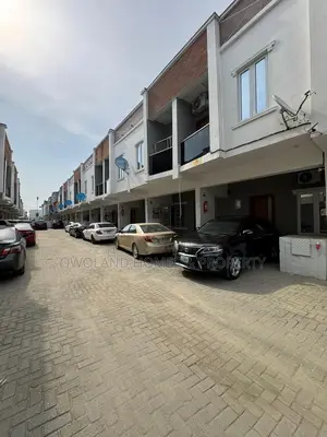 3bdrm Duplex in Ikota Estate for rent