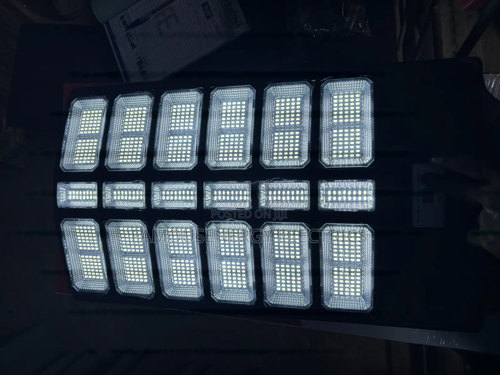 6000w Solar Street Light With Inbuilt Panel for Charging