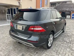 Mercedes-Benz M Class 2013 Gray