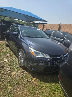 Toyota Camry XLE 4dr Sedan (3.5L 6cyl 6A) 2015 Blue
