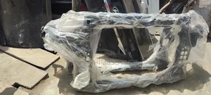 Front Cut Hyundai Santa Fe Grand 2014
