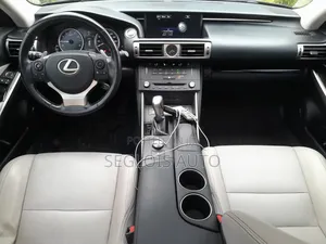 Lexus IS 2015 Blue