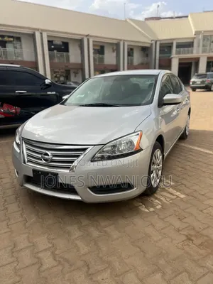 Nissan Sentra SV 4dr Sedan (1.8L 4cyl CVT) 2014 Silver