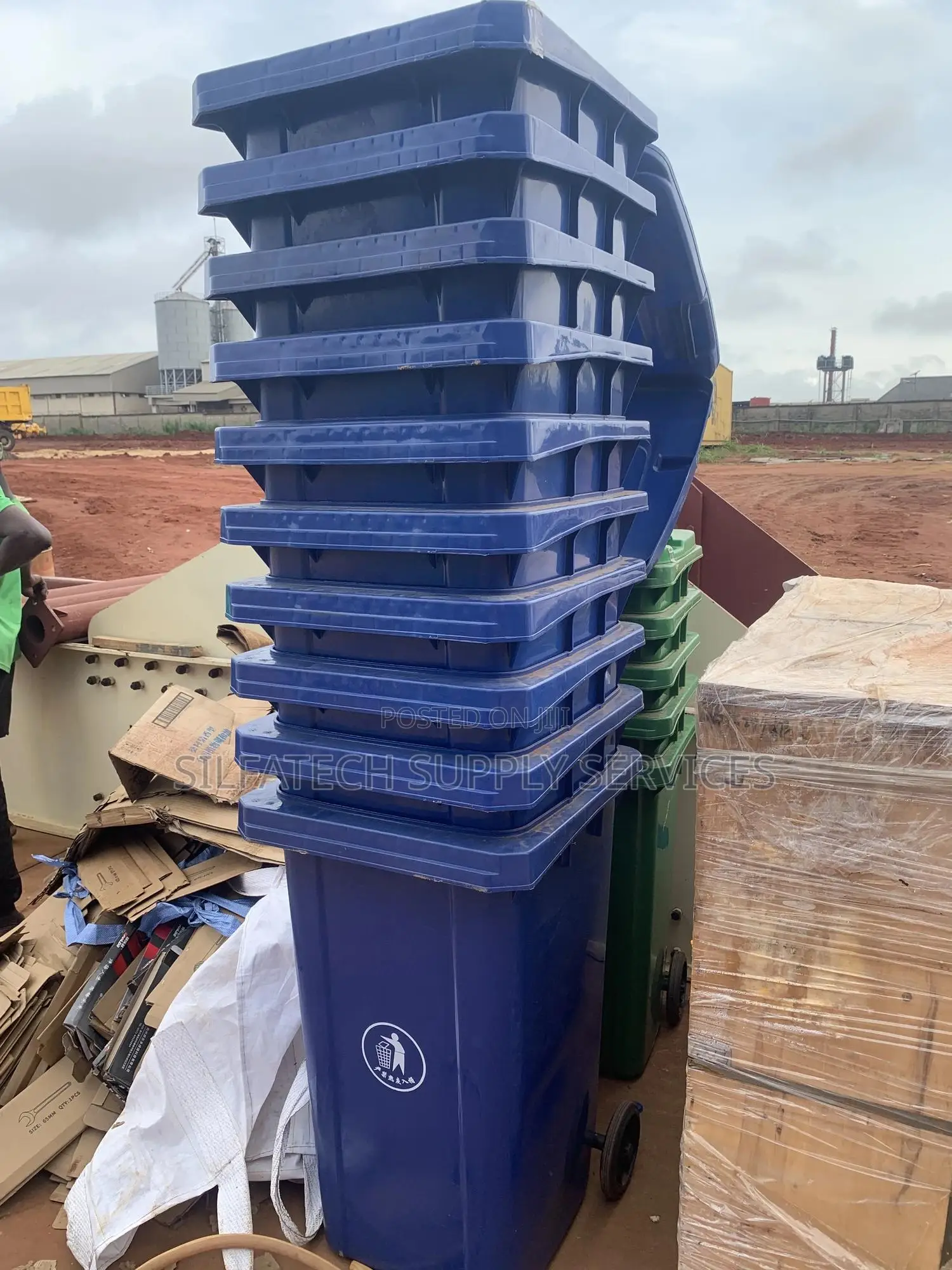 Trash Container