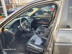 Honda Crosstour 2012 Gray