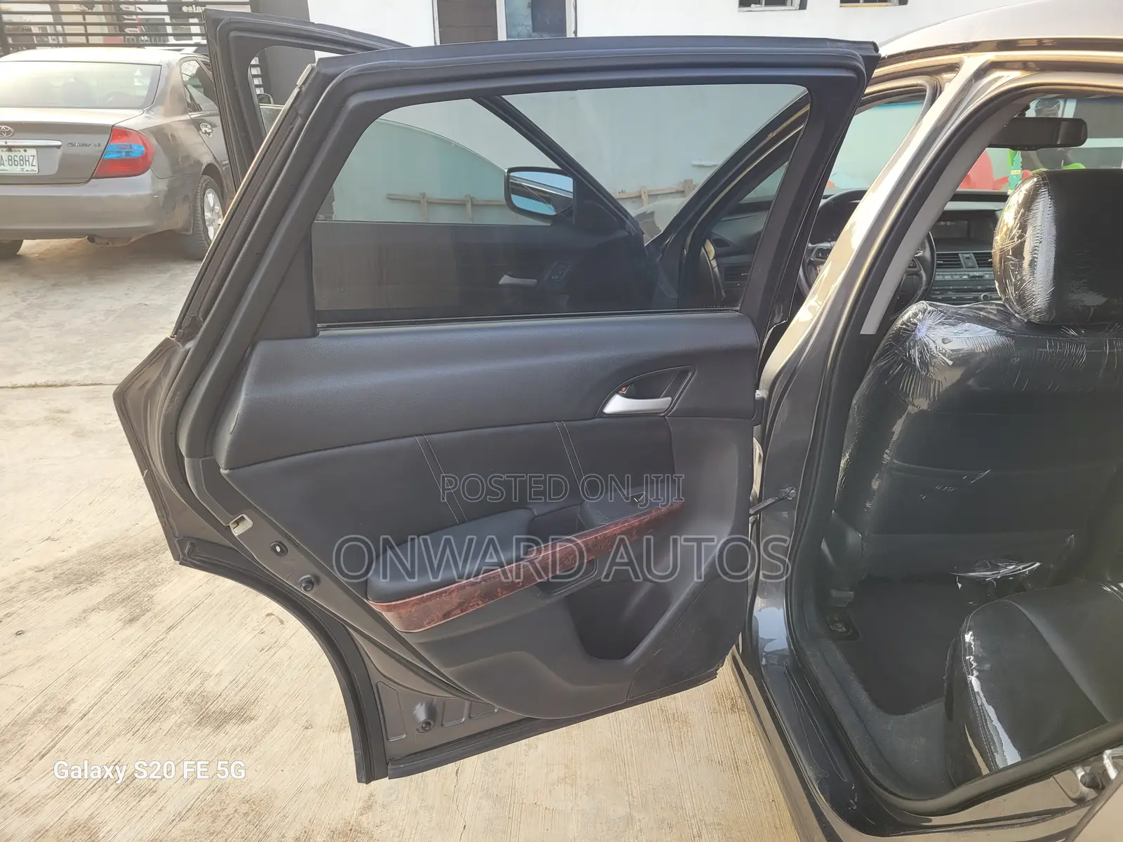 Honda Crosstour 2012 Gray