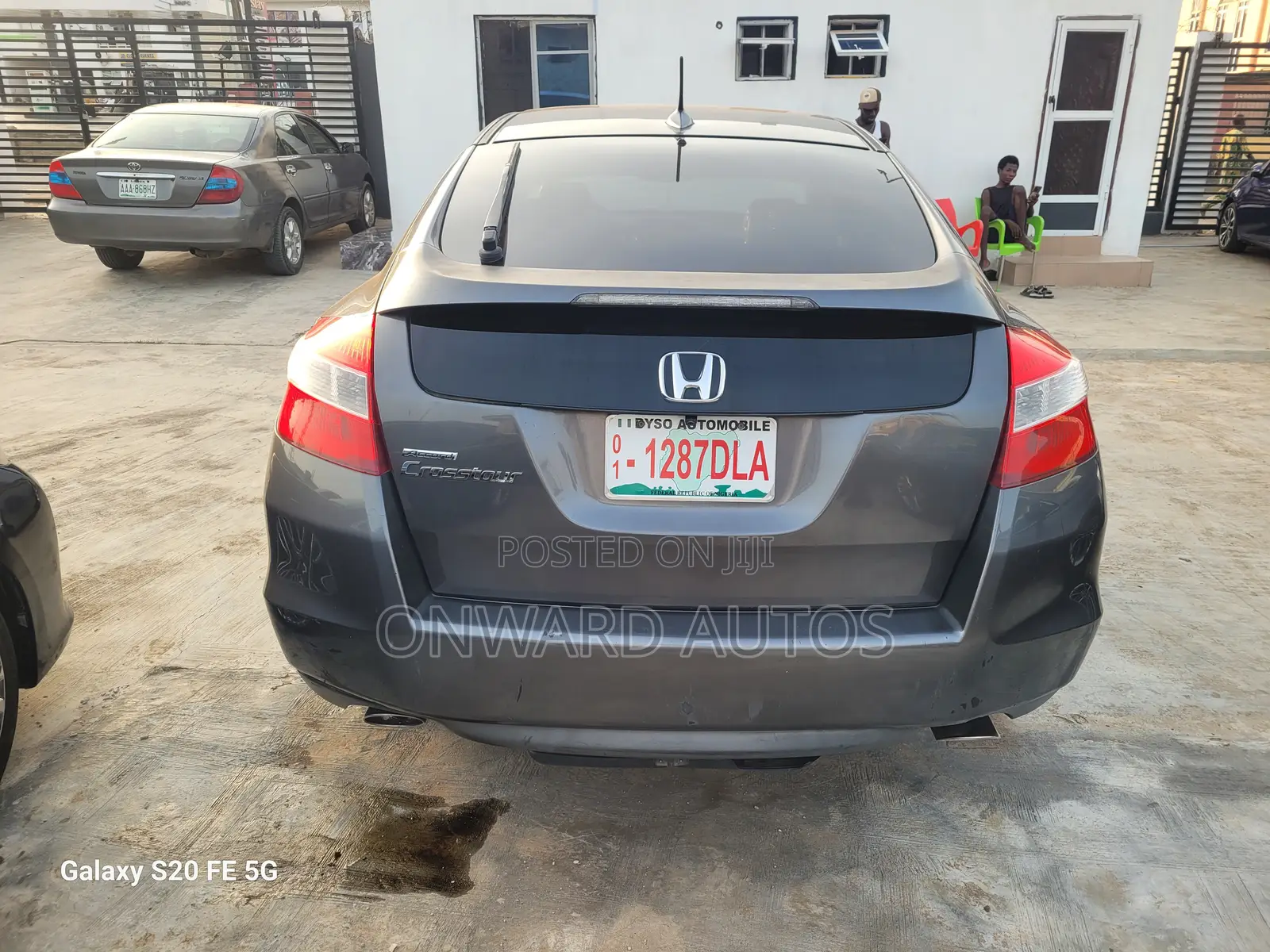 Honda Crosstour 2012 Gray