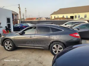 Honda Crosstour 2012 Gray
