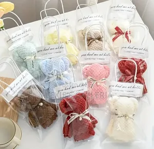6 Pieces Individual Mini Teddy Bear Towels Souvenir - Random Colours