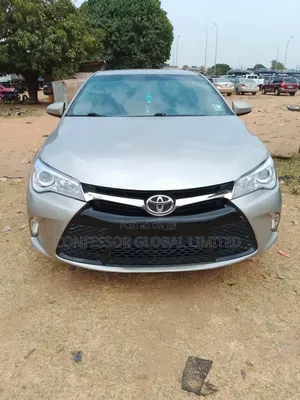 Toyota Camry 2015 Silver