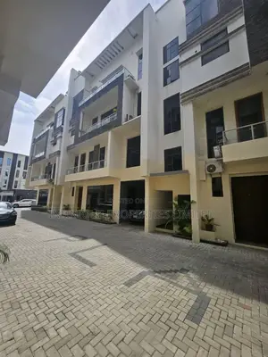 4bdrm Maisonette in Oba Amusa Estate, Victoria Island Extension