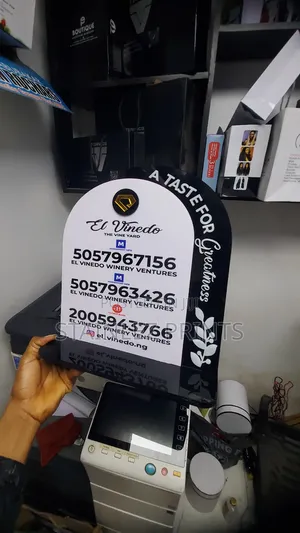 Account Details Table Stand