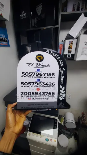 Account Details Table Stand