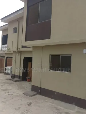 12bdrm Duplex in Isuti Road Egan for sale