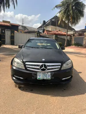 Mercedes-Benz C300 2010 Black