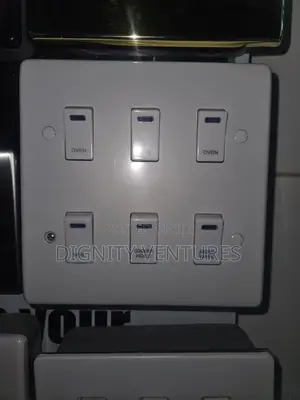 6 Gang Switch