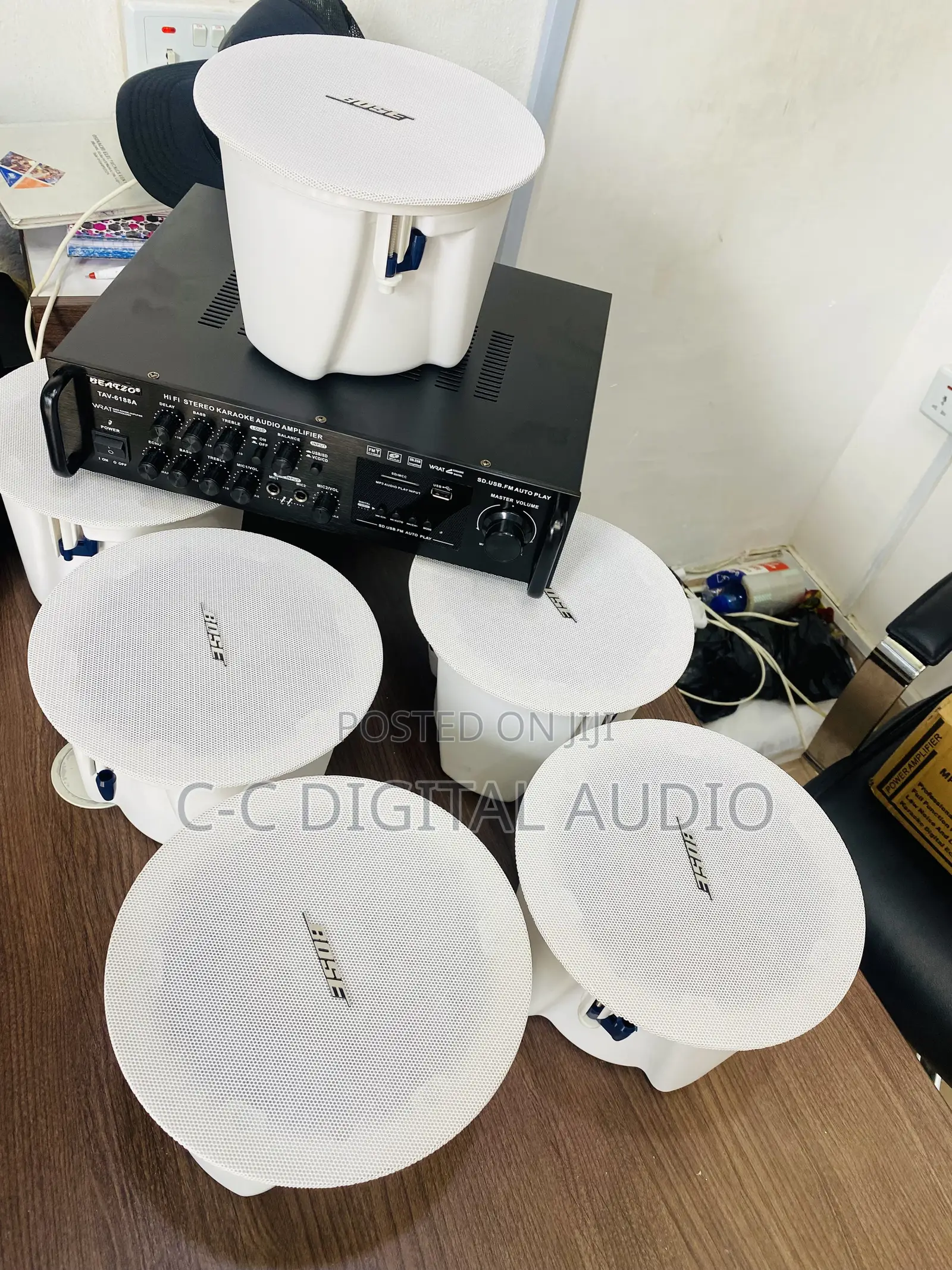 Original 6 Bose Ceiling Speakers and Amplifier Set Up
