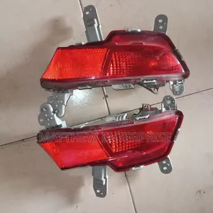 Hyundai Elantra Gt 2018 Back Bumper Reflector