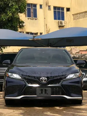 Toyota Camry XSE V6 2022 Blue
