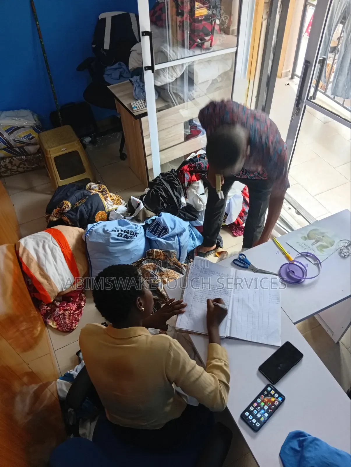 Laundry and Drycleaning Services