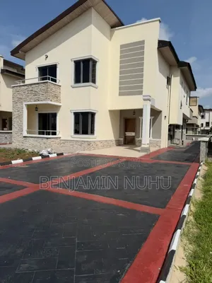 4bdrm Duplex in Creek Heaven Estate, Ikota for rent