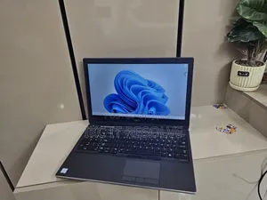 Laptop Dell Precision 7540 16GB Intel Core i9 SSD 512GB