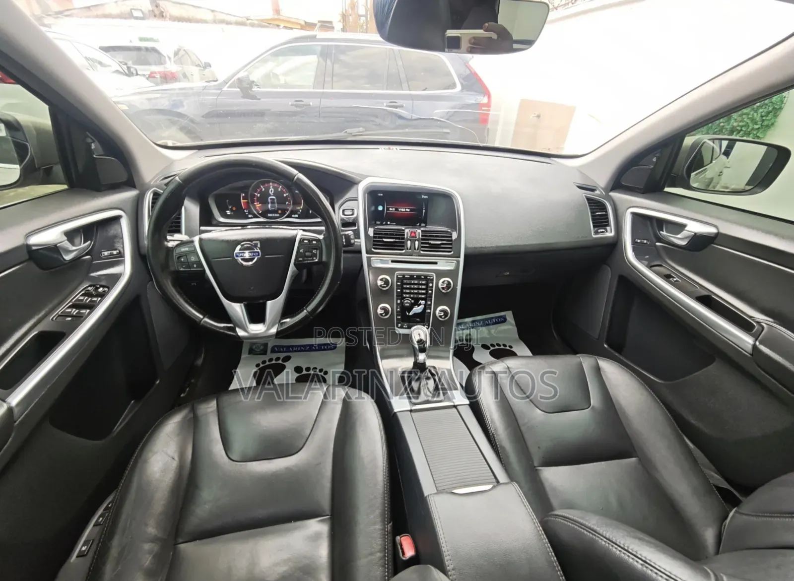 Volvo XC60 T5 Platinum AWD 2016 Gold