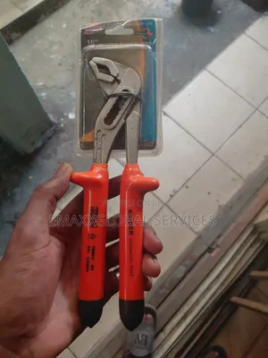 Raider Gas Plier