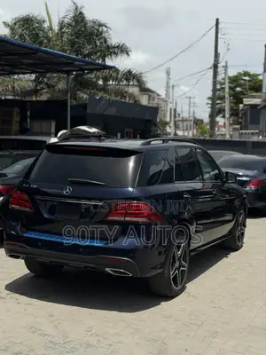 Mercedes-Benz GLE-Class GLE 350 2018 Blue