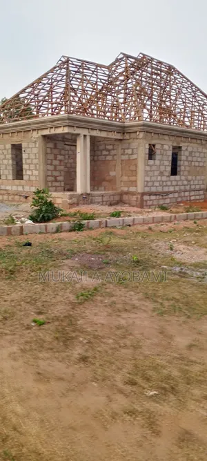 3bdrm Bungalow in Alaafia Loju Estate, Moniya for sale