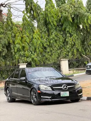 Mercedes-Benz C300 Luxury 4Matic Sedan AWD (3.5L 6cyl 7A) 2013 Black