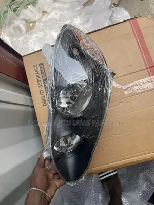 Head Lamp Corolla 2005