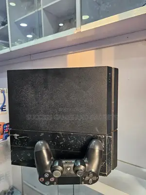 Ps4 Fat Hacked With 7 Games