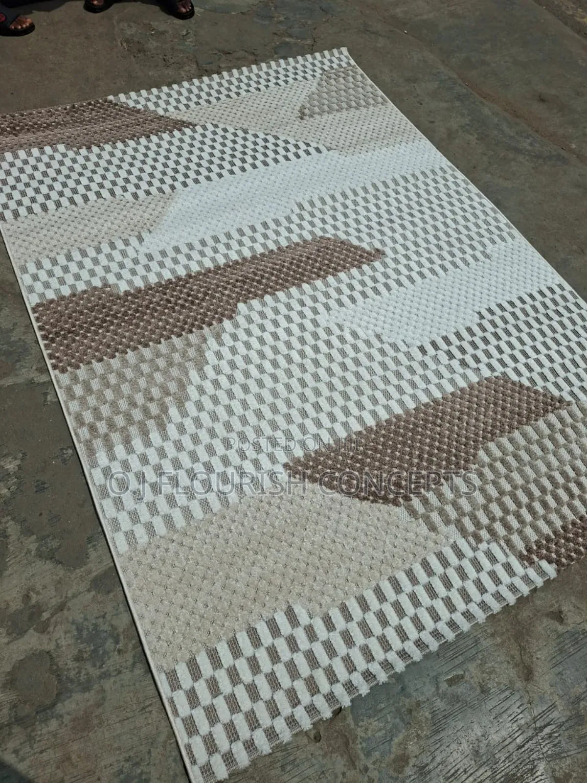 High Quality Centre Rugs