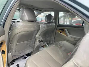 Toyota Camry XLE V6 4dr Sedan (3.5L 6cyl 6AM) 2010 Green