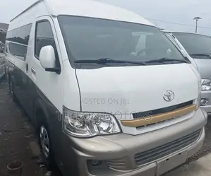 Toyota HiAce 2018 White