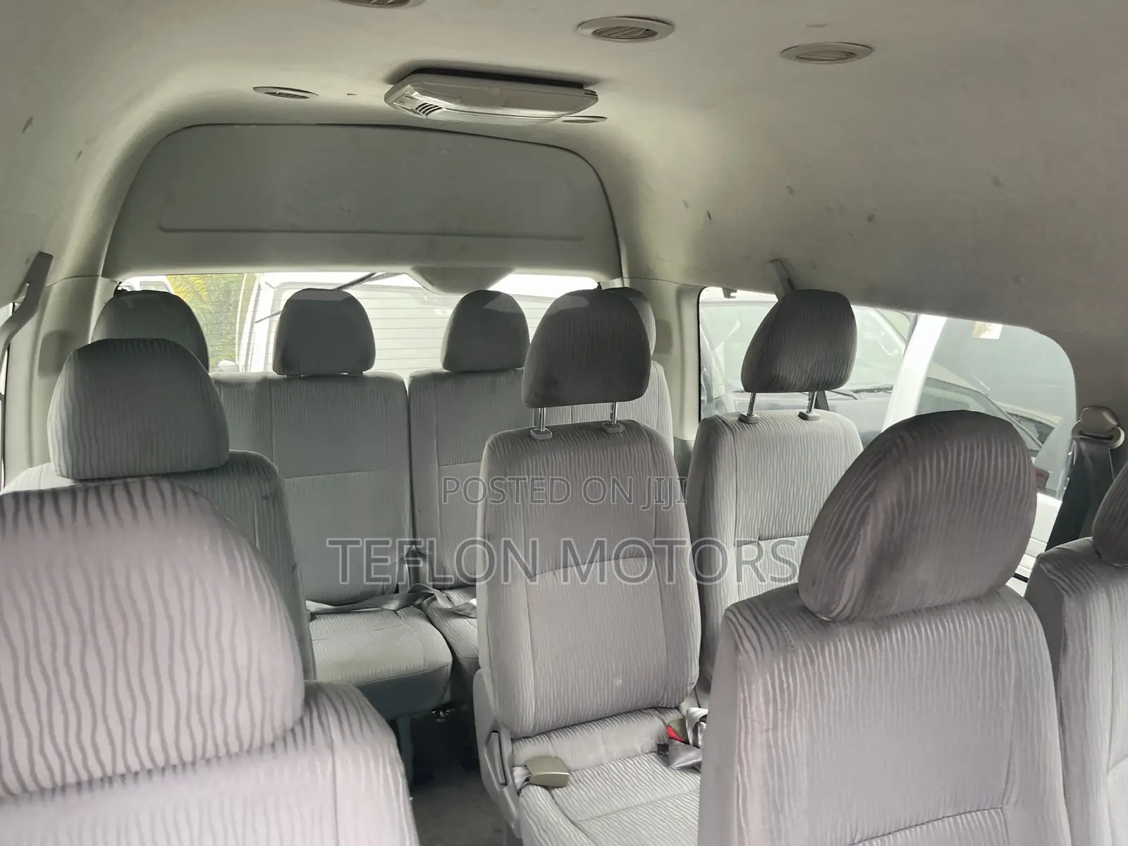 Toyota HiAce 2018 White