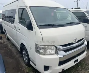 Toyota HiAce 2018 White