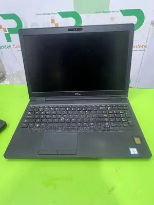 Laptop Dell Latitude 5590 8GB Intel Core i7 SSD 256GB