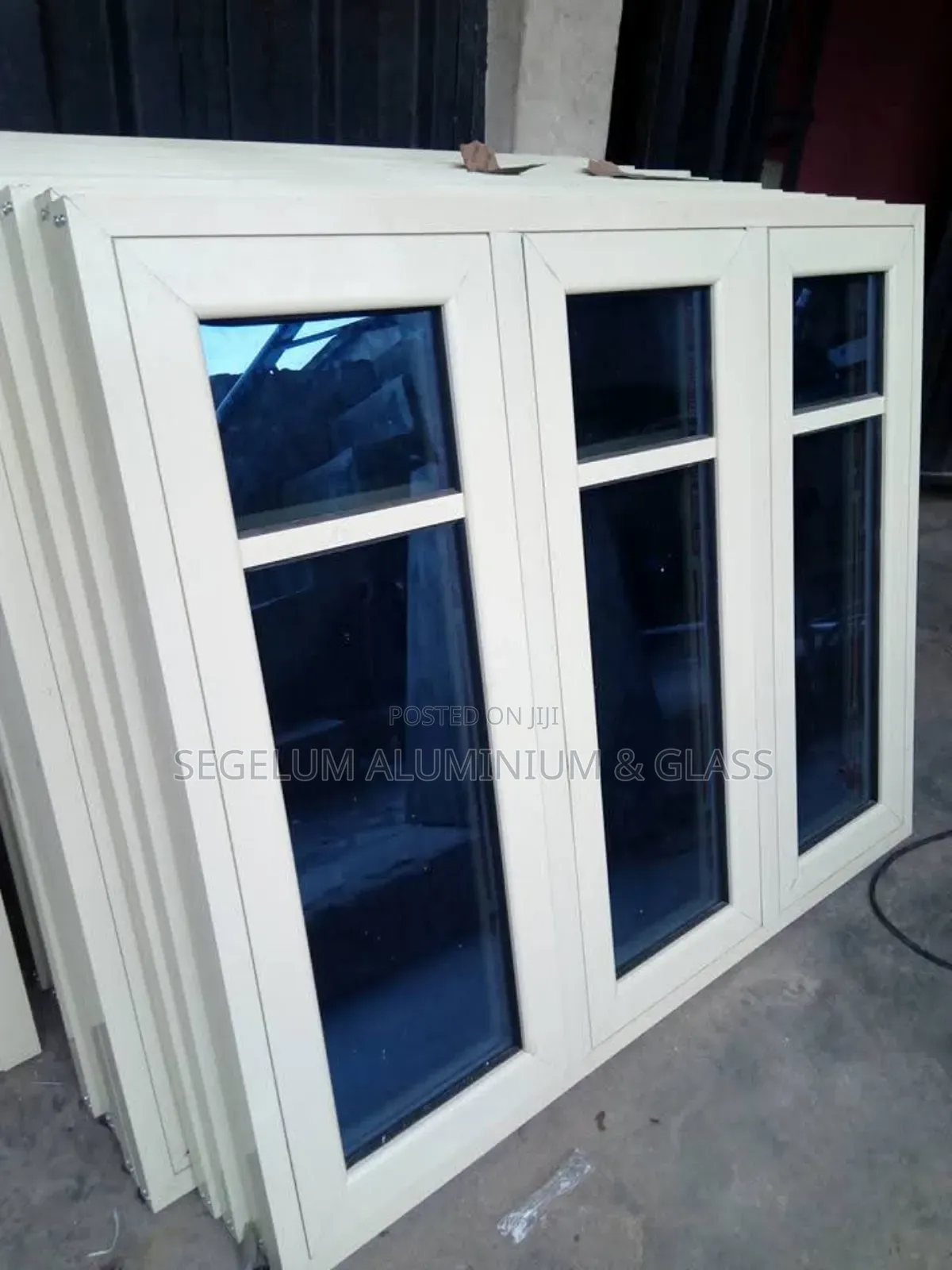 Aluminum and Glass Construction