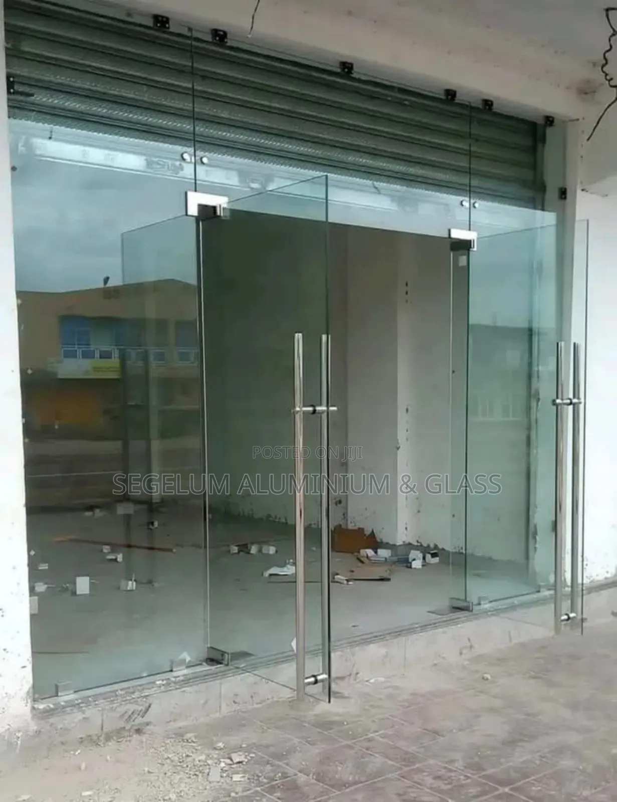 Aluminum and Glass Construction