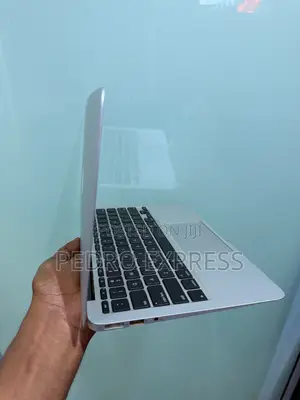 Laptop Apple MacBook Air 2013 4GB Intel Core i5 SSD 128GB