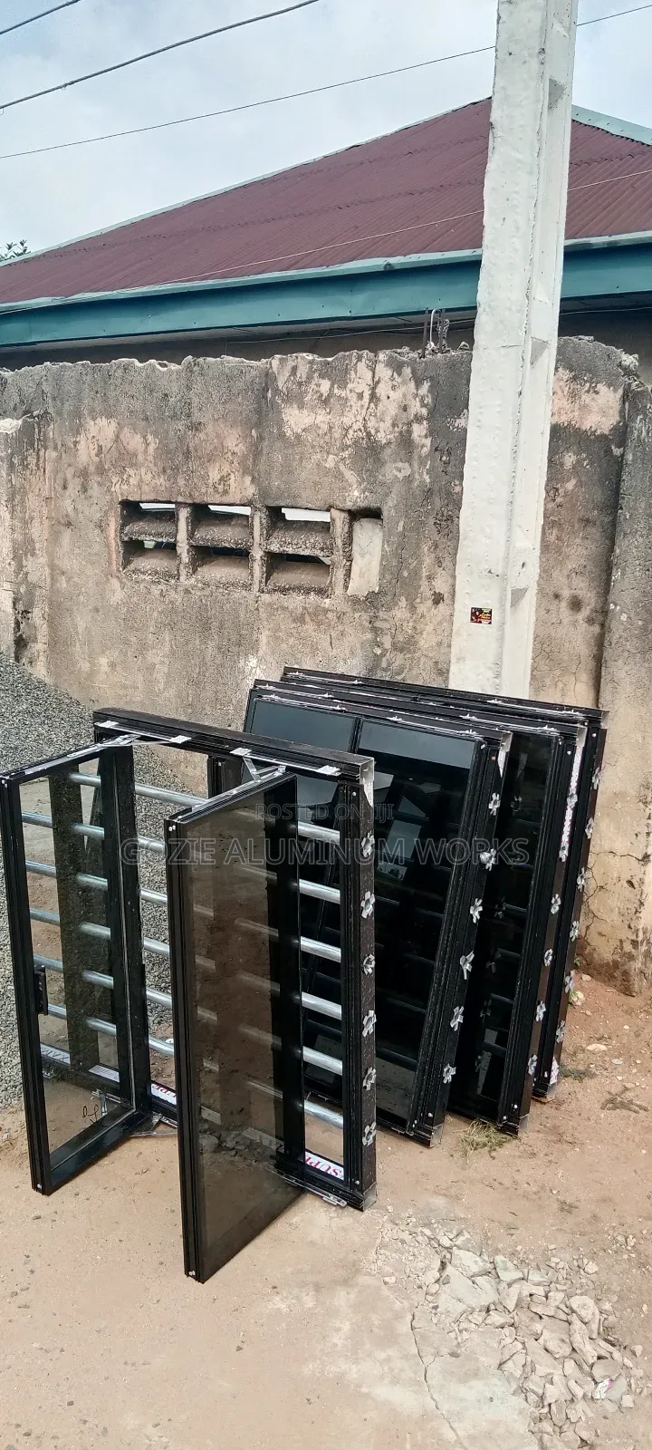 Panel Less Windows Frame-Less Windows don siyarwa - Gozie Aluminum Works Farashi: ₦ ...