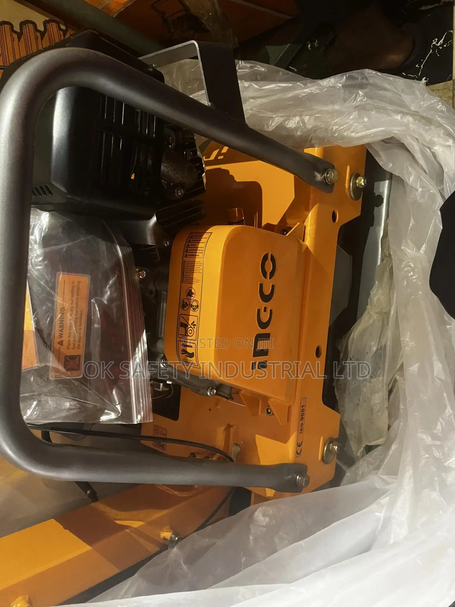 Gasoline Plate Compactor
