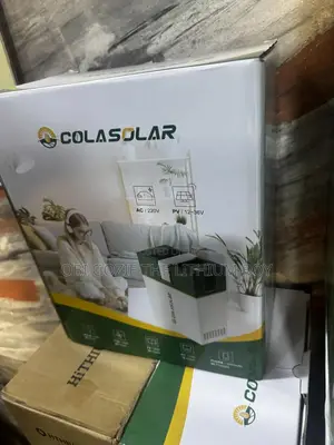 1kwh 1000w Cola Solar Power Station Lithium Battery Gen Distributor