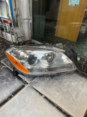 Mercedes Benz Headlight Ml 2013 Model Available as Seen