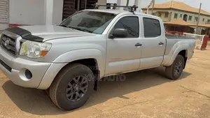 Toyota Tacoma 2006 Silver