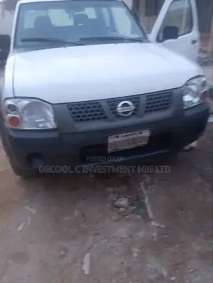 Nissan NP300 2000i Single Cab PS 2010 White