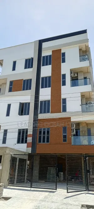 2bdrm Block of Flats in Johnson Estate, Lekki for sale